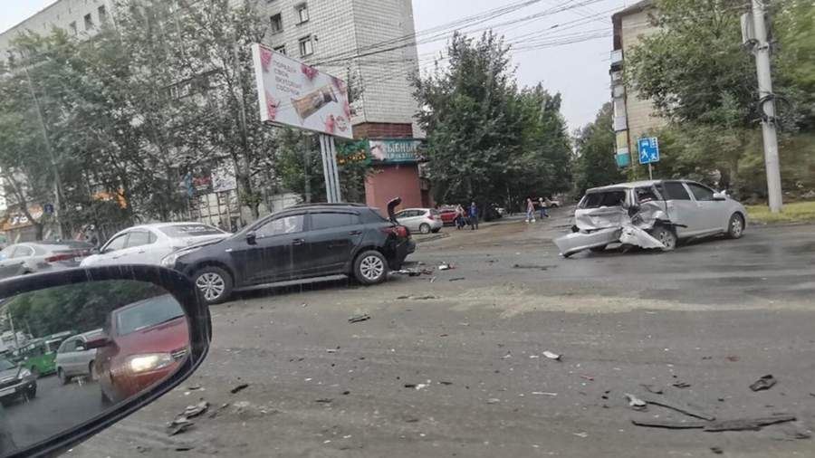 Один человек пострадал в ДТП с семью автомобилями в Новосибирске<br />
