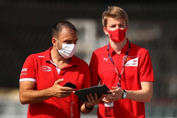 Окон остаётся в «Альпин», Боттас покидает «Мерседес», шансы Шварцмана на Формулу-1 в 2022-м
