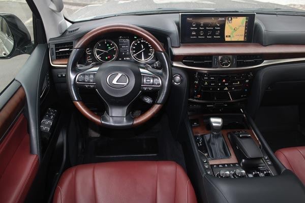 Тест-драйв Lexus LX
