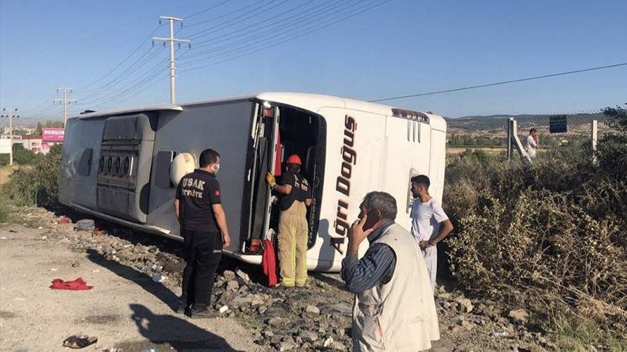 В Турции перевернулся автобус с 33 местными жителями<br />
