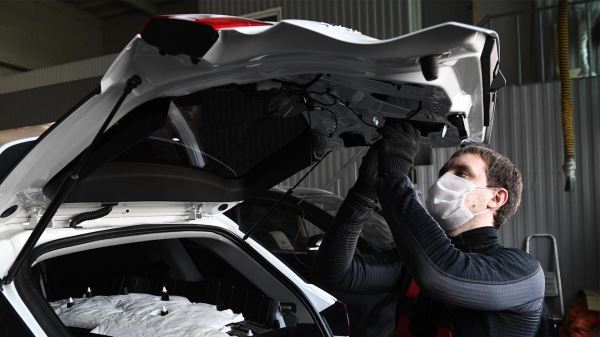 Стоит ли ремонтировать авто у гаражных мастеров?