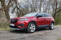 Тест-драйв Opel Grandland X