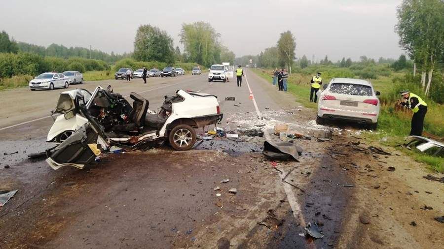 Водитель погиб и ребенок пострадал в ДТП в Свердловской области<br />
